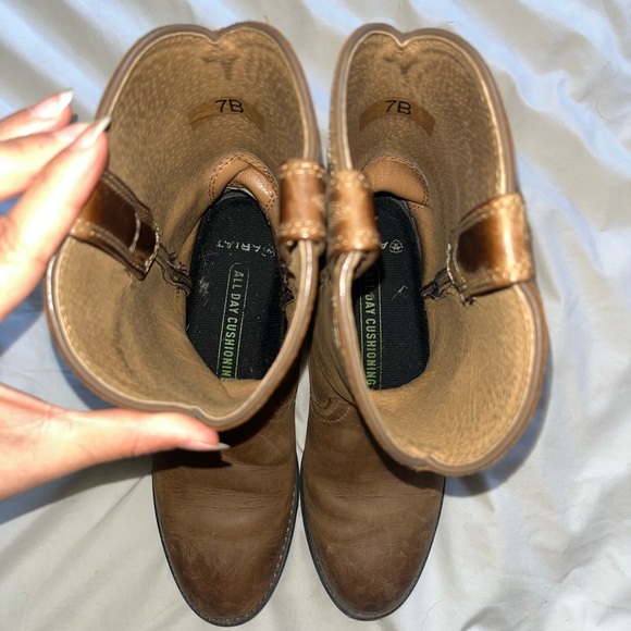 Classic Brown Leather Cowboy Boots - Picture 5 of 7